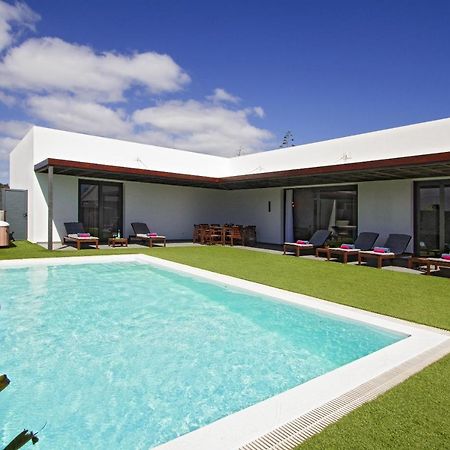 Luxury Los Mojones Villa Short Walk To Old Town Private Heated Pool Villa Los Mojones Angie Puerto Del Carmen Tías Exteriér fotografie