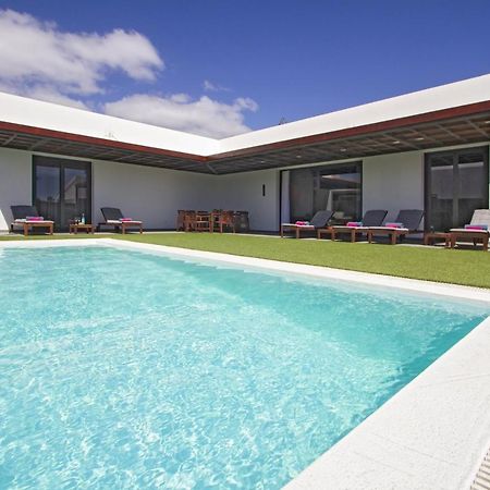 Luxury Los Mojones Villa Short Walk To Old Town Private Heated Pool Villa Los Mojones Angie Puerto Del Carmen Tías Exteriér fotografie
