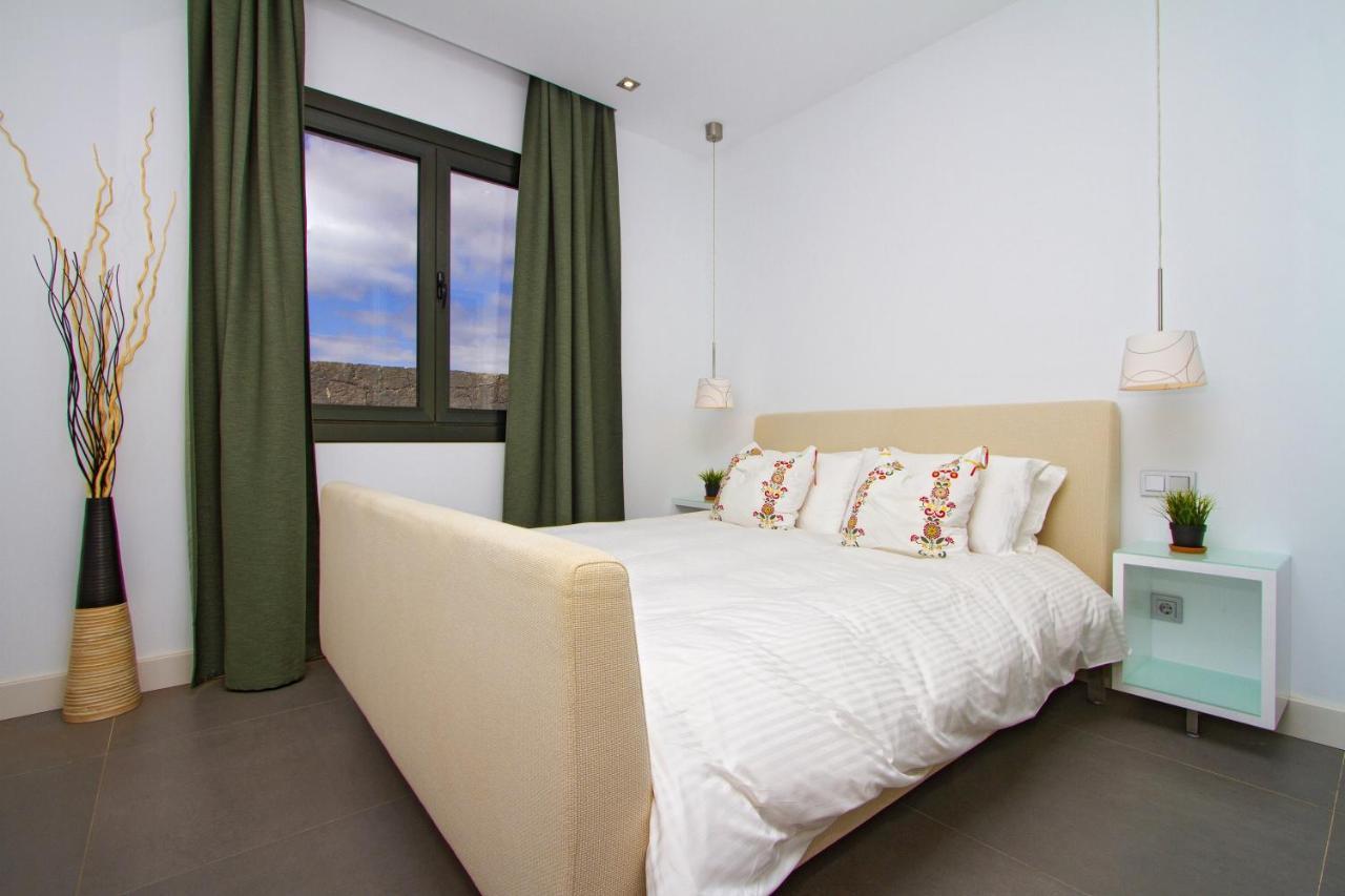 Luxury Los Mojones Villa Short Walk To Old Town Private Heated Pool Villa Los Mojones Angie Puerto Del Carmen Tías Exteriér fotografie